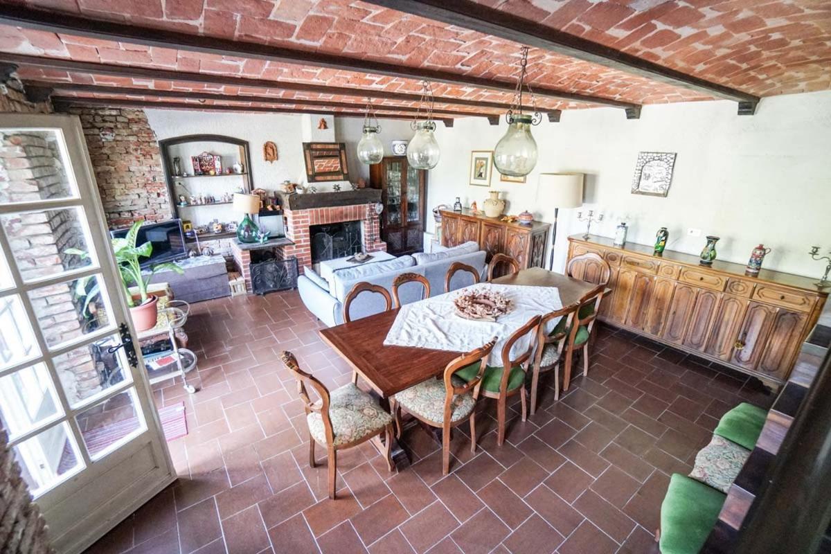 Tenuta Nissole Rocchetta Tanaro Luaran gambar