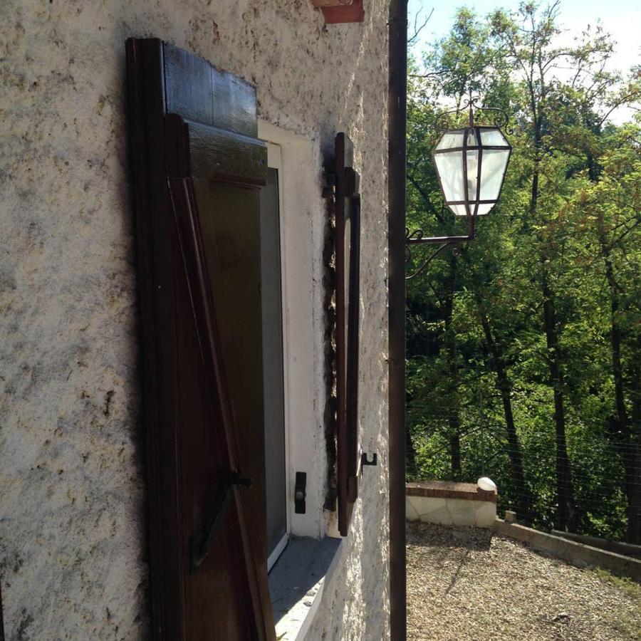 Tenuta Nissole Rocchetta Tanaro Luaran gambar